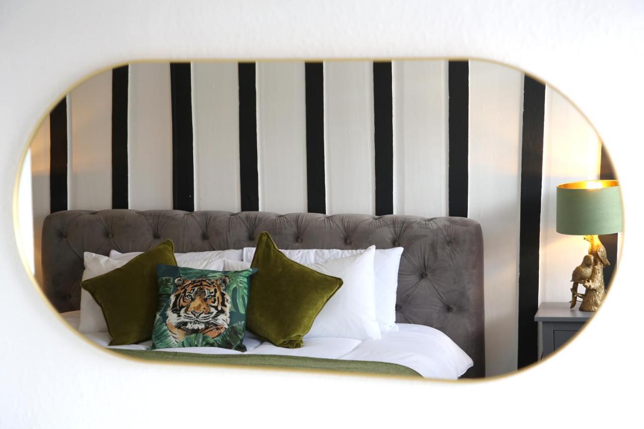 Luxury 3 Bed Apartment In The Heart Of סטמפורד מראה חיצוני תמונה